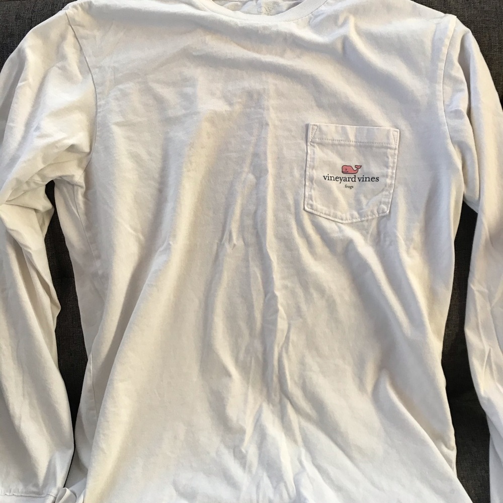 Vineyard Vines t shirt